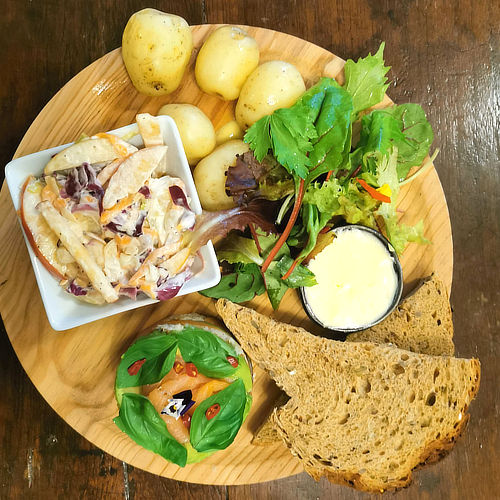 red lion oakford, restuarant exmoor, accommodation exmoor, pub exmoor, bed breakfast exmoor