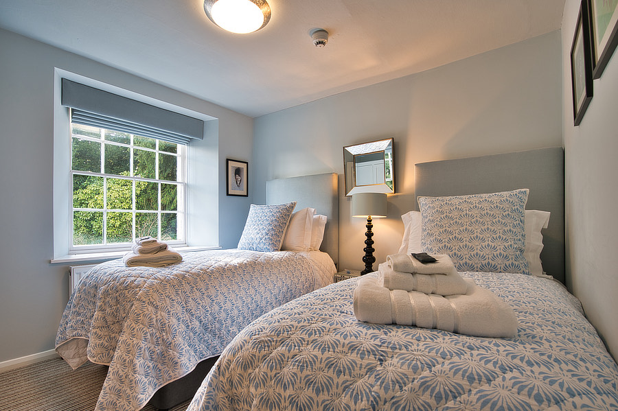 red lion oakford, restuarant exmoor, accommodation exmoor, pub exmoor, bed breakfast exmoor